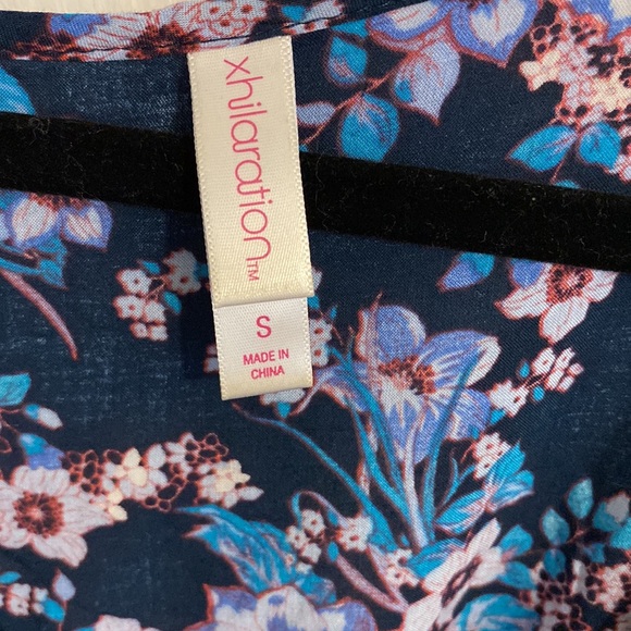 Exhilaration Size Small blue floral romper with long sleeves, ruffled hems - Picture 8 of 8